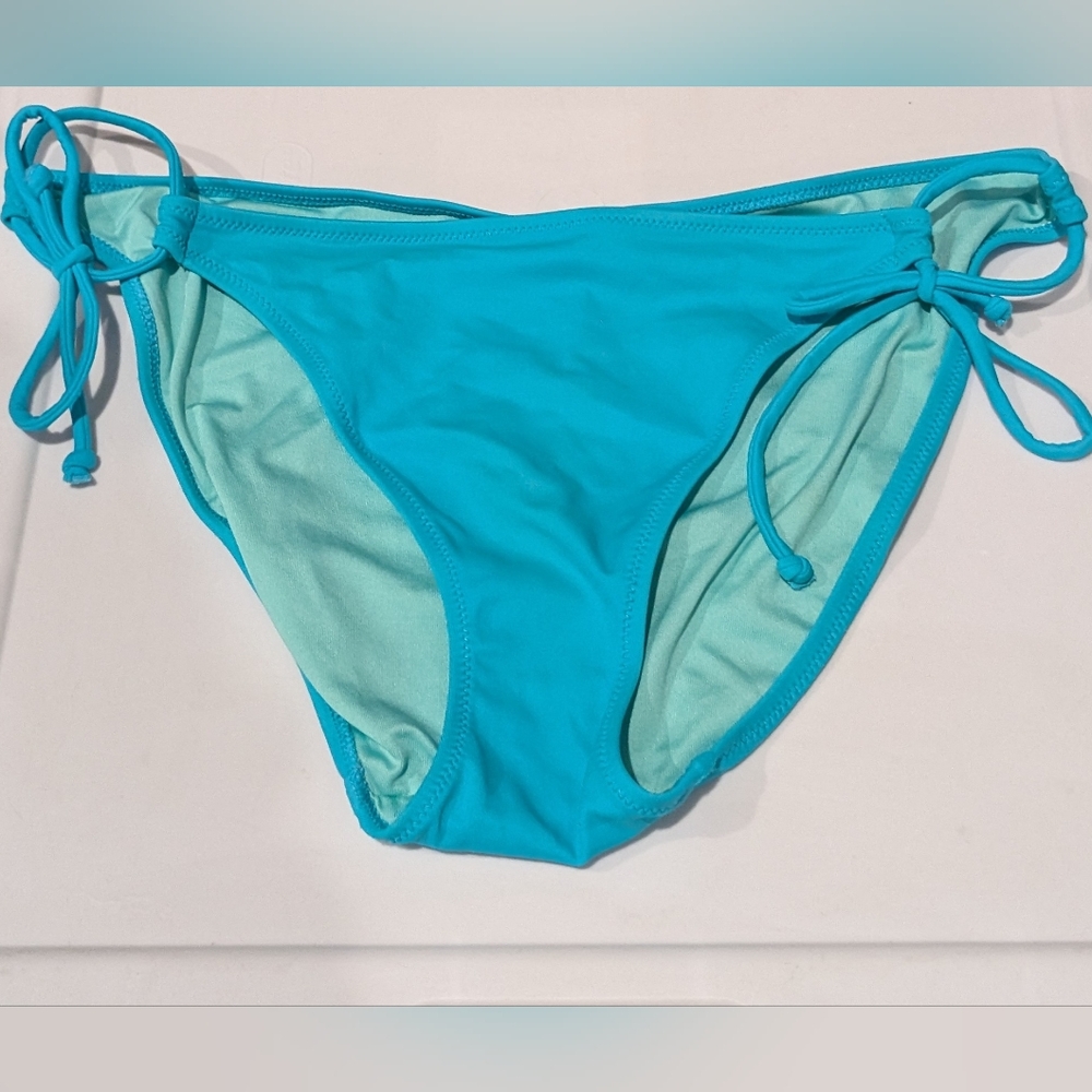 Victoria's Secret bikini bottoms M